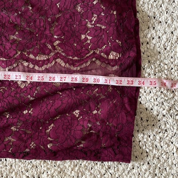 🍷 Danny & Nicole Floral Lace Bodycon Dress 🍷 - Picture 8 of 12